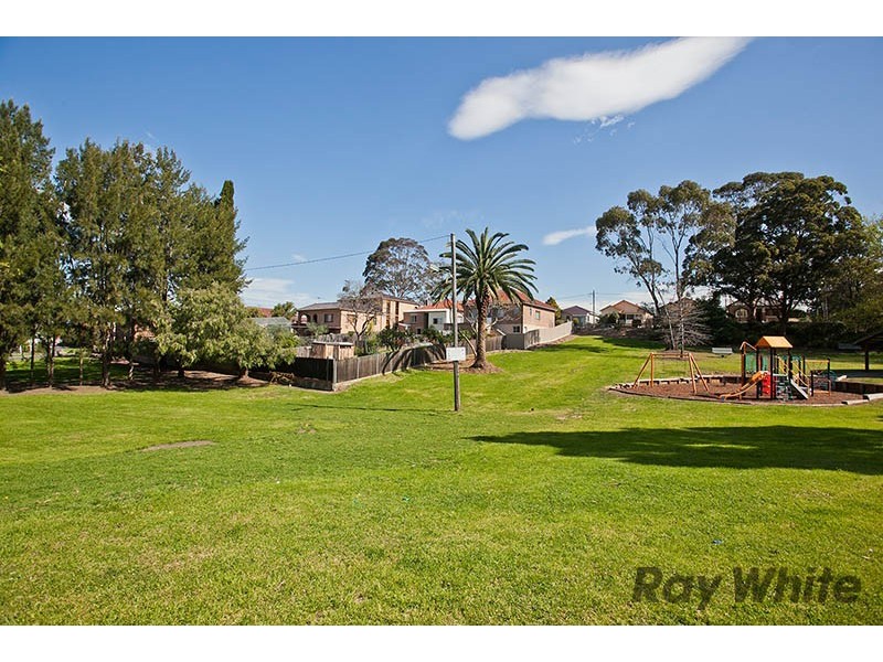 41 Queens Road, Hurstville NSW 2220