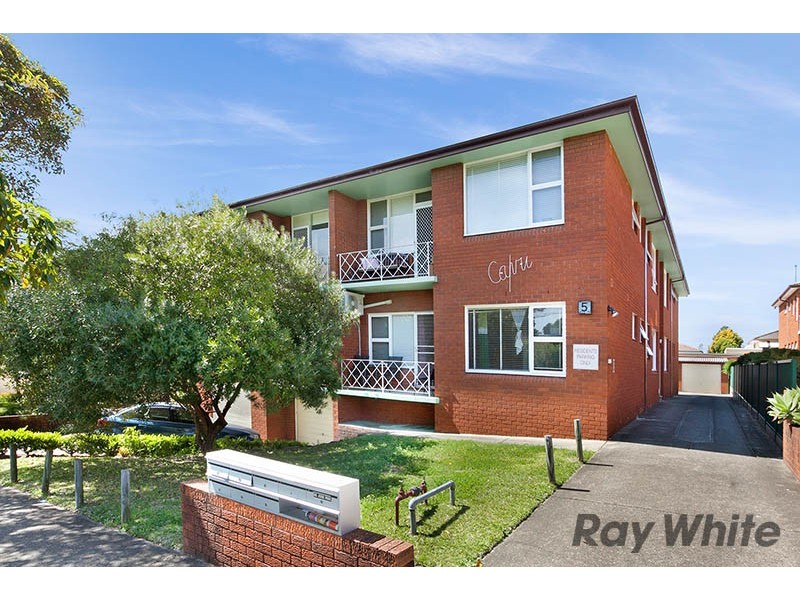 8/5 Gladstone Street, Bexley NSW 2207