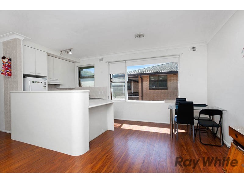 8/5 Gladstone Street, Bexley NSW 2207