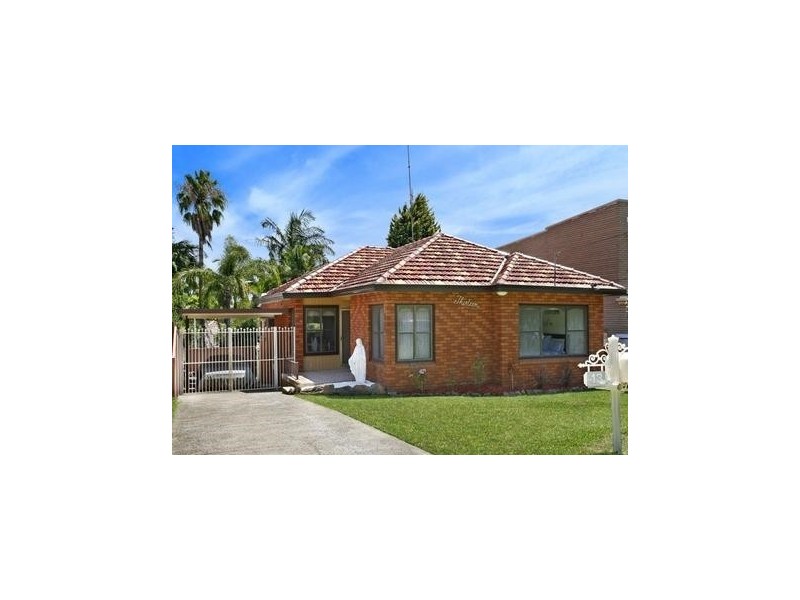 13 Roseview Avenue, Roselands NSW 2196