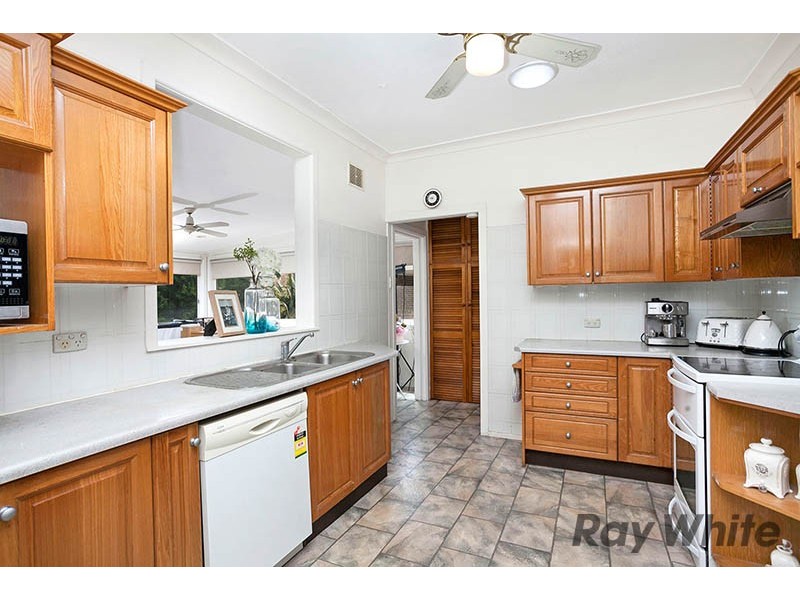 13 Roseview Avenue, Roselands NSW 2196
