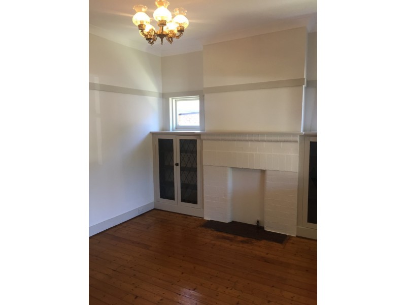 20 Vivian Street, Bexley NSW 2207