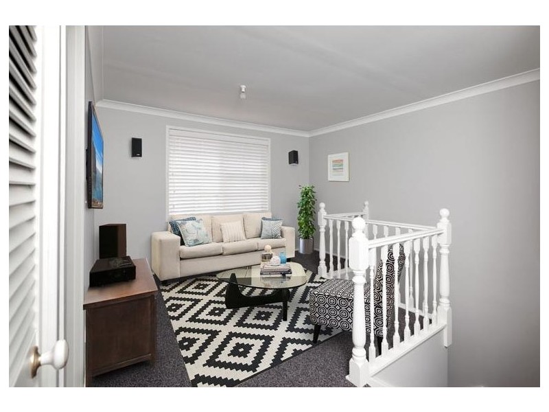 5 Flemington Close, Casula NSW 2170