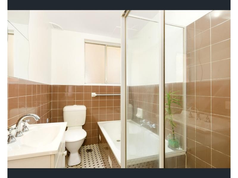 2/18 Nelson Street, Penshurst NSW 2222