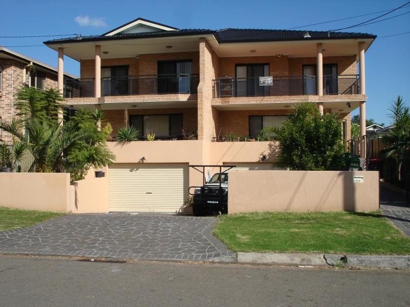 27 Mount Avenue, Roselands NSW 2196