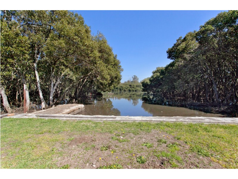 23A Saltpan Road, Peakhurst NSW 2210