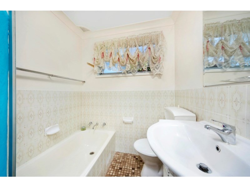 23A Saltpan Road, Peakhurst NSW 2210