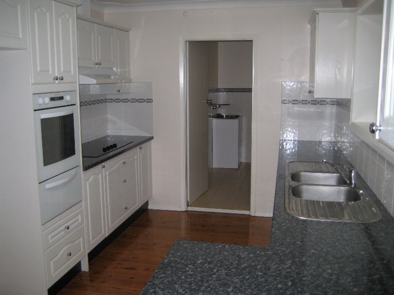 27 Chestnut Drive, Banksia NSW 2216