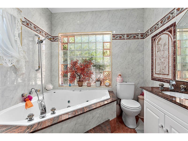 115A Holt Road (Enter Via Hawksbury Esplanade), Taren Point NSW 2229