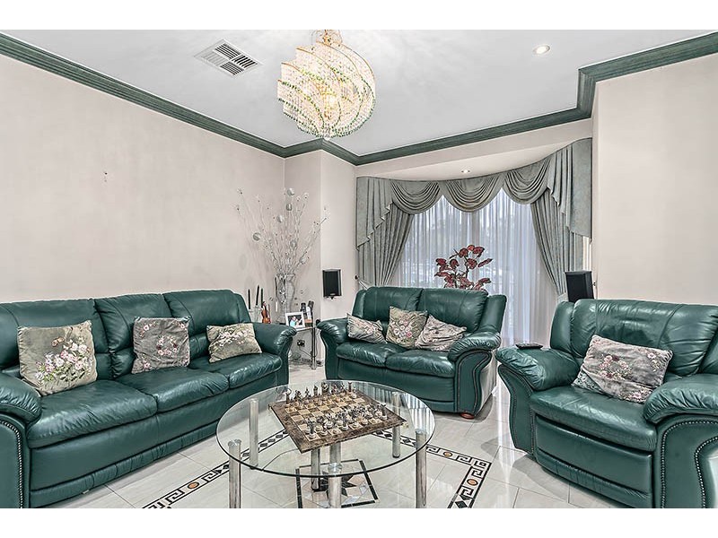 115A Holt Road (Enter Via Hawksbury Esplanade), Taren Point NSW 2229