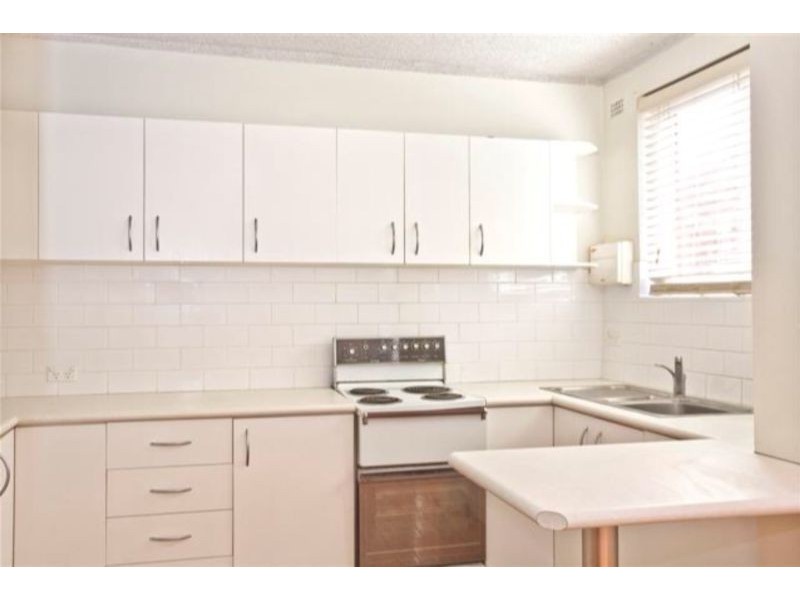 4/10 Henson Street, Marrickville NSW 2204