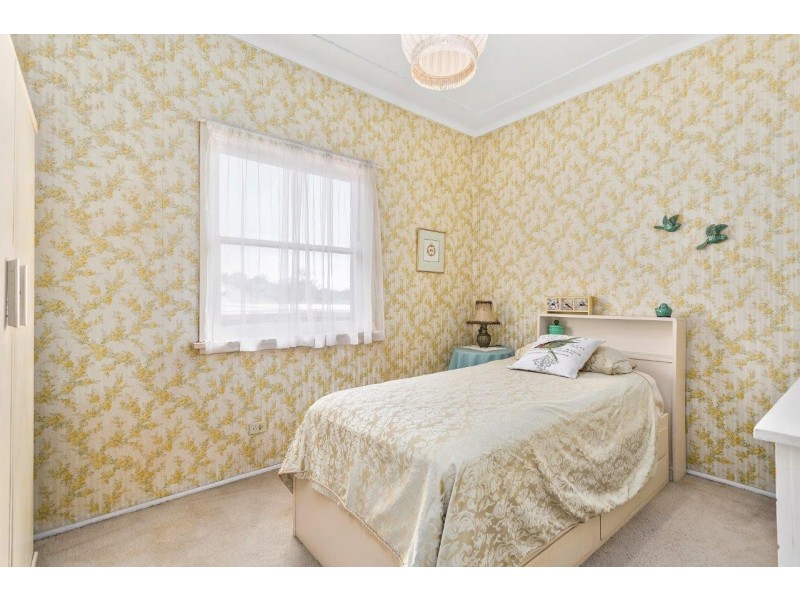 49 Belmore Road, Peakhurst NSW 2210