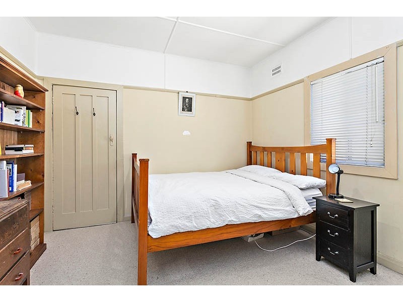 10 Walker Street, Turrella NSW 2205