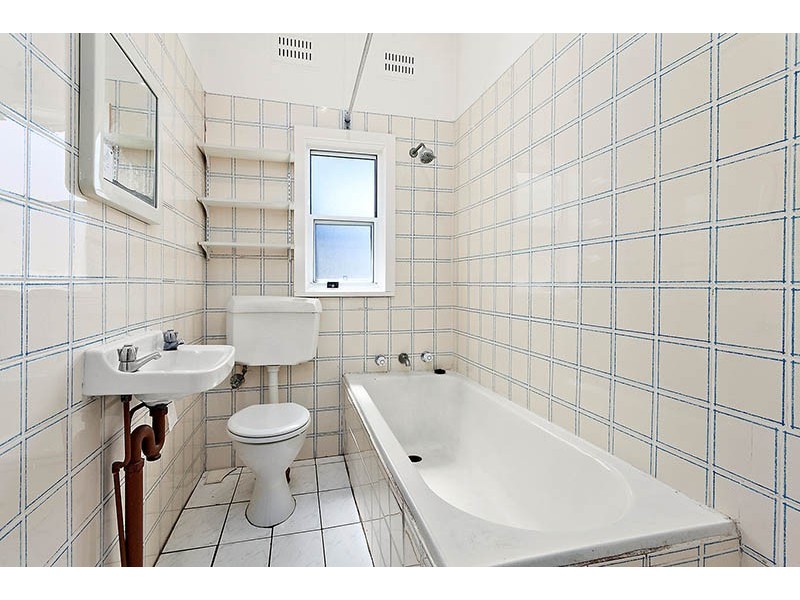 10 Walker Street, Turrella NSW 2205