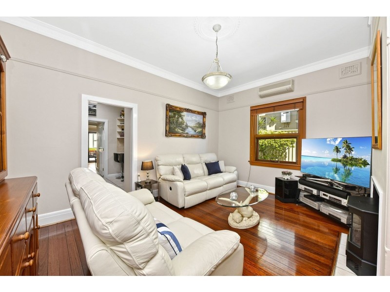 25 Tabrett Street, Banksia NSW 2216