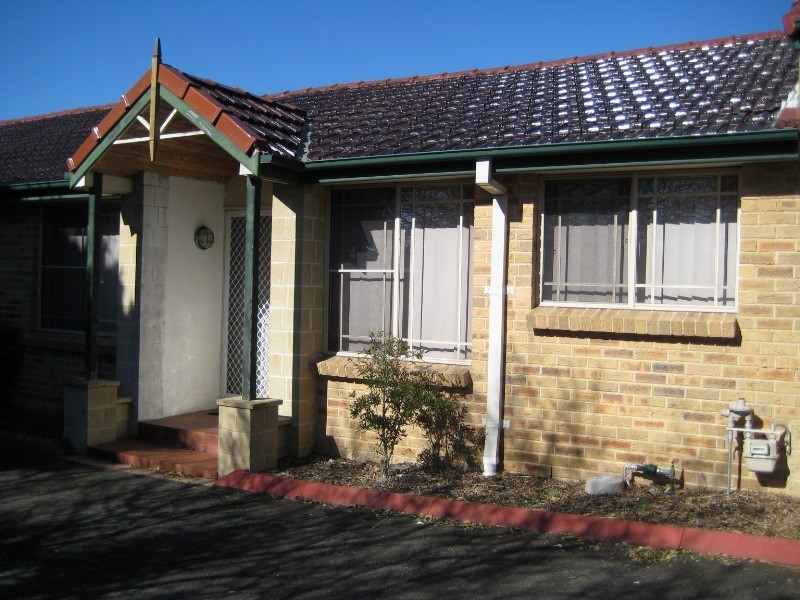 2/105 West Botany Street, Banksia NSW 2216