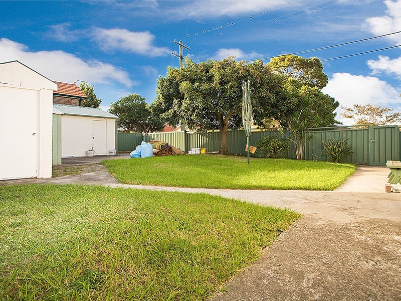 285 Princes Highway, Carlton NSW 2218