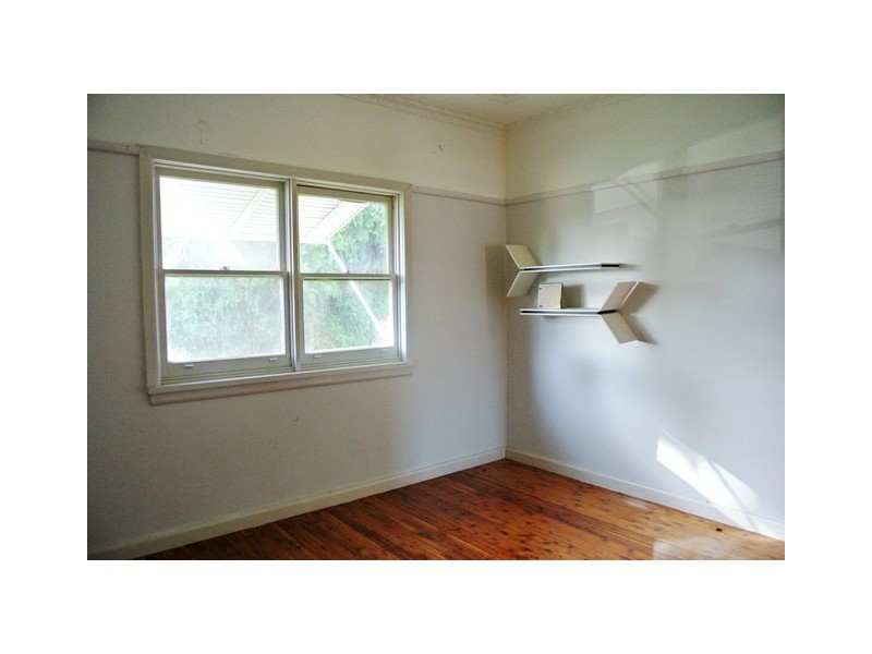 72 Ludgate Street, Roselands NSW 2196