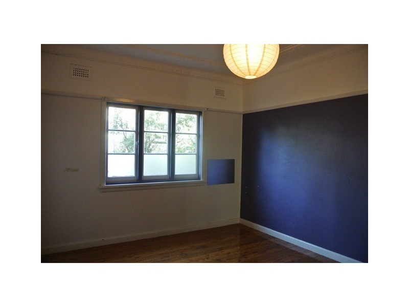 72 Ludgate Street, Roselands NSW 2196