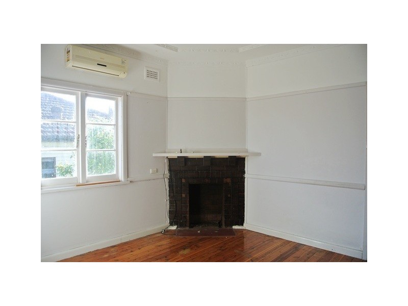 72 Ludgate Street, Roselands NSW 2196