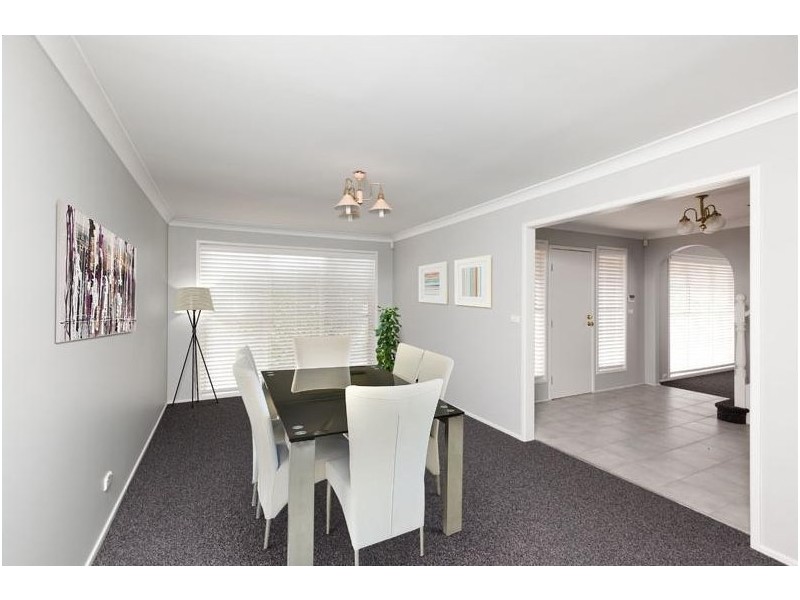 5 Flemington Close, Casula NSW 2170