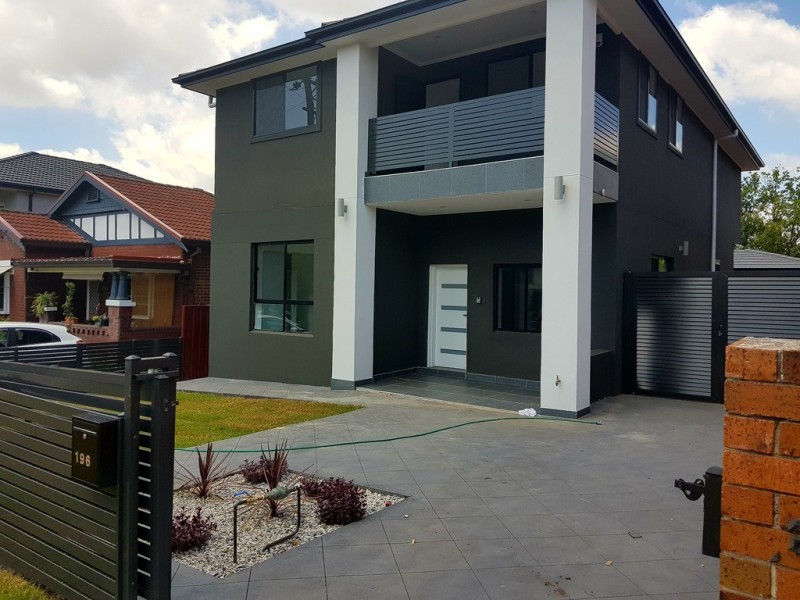 196 Banksia Road, Greenacre NSW 2190