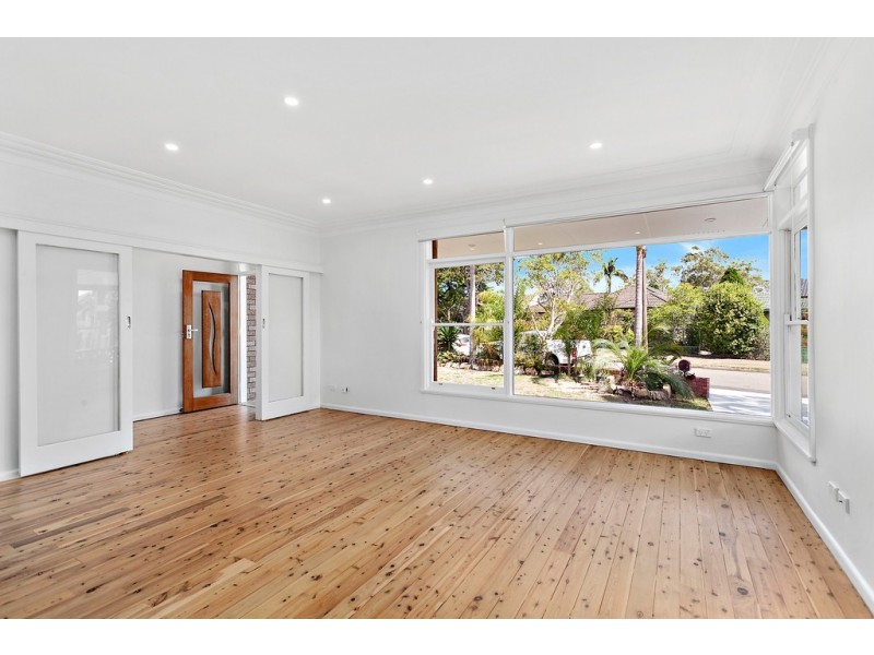 32 Valentia Avenue, Lugarno NSW 2210