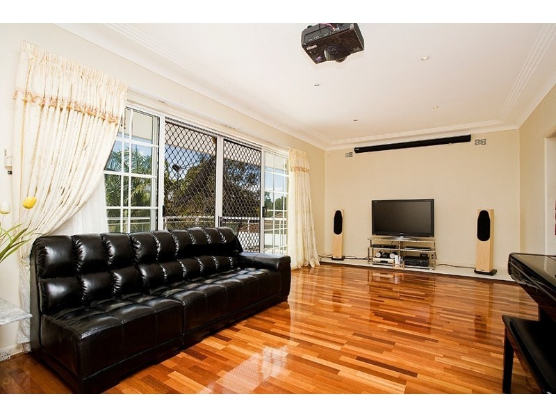 126 Hurstville Road, Oatley NSW 2223