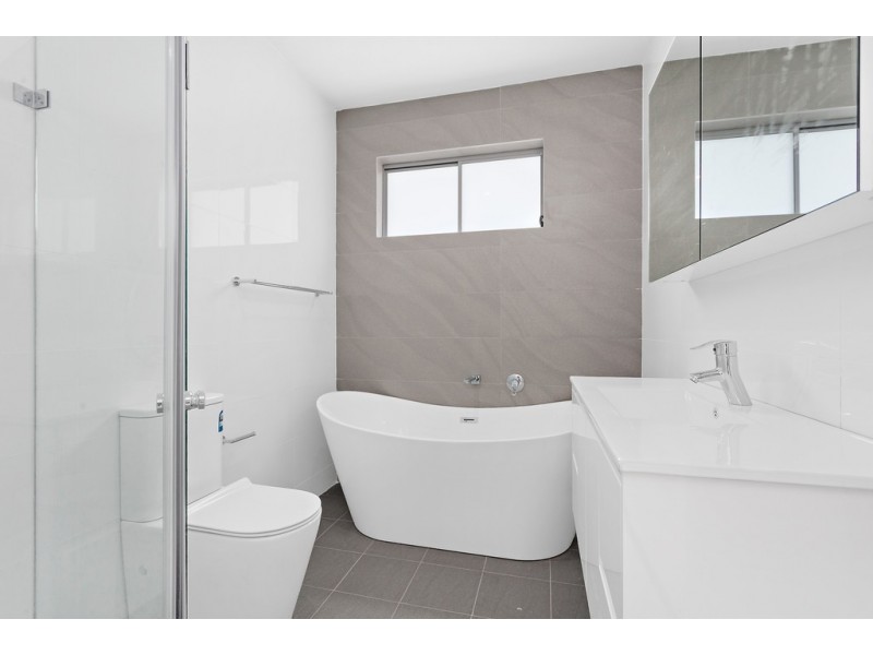 2A Poulton Avenue, Beverley Park NSW 2217