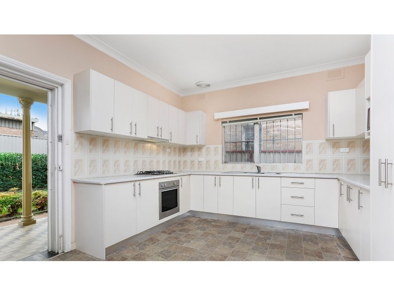 239 Forest Road, Arncliffe NSW 2205