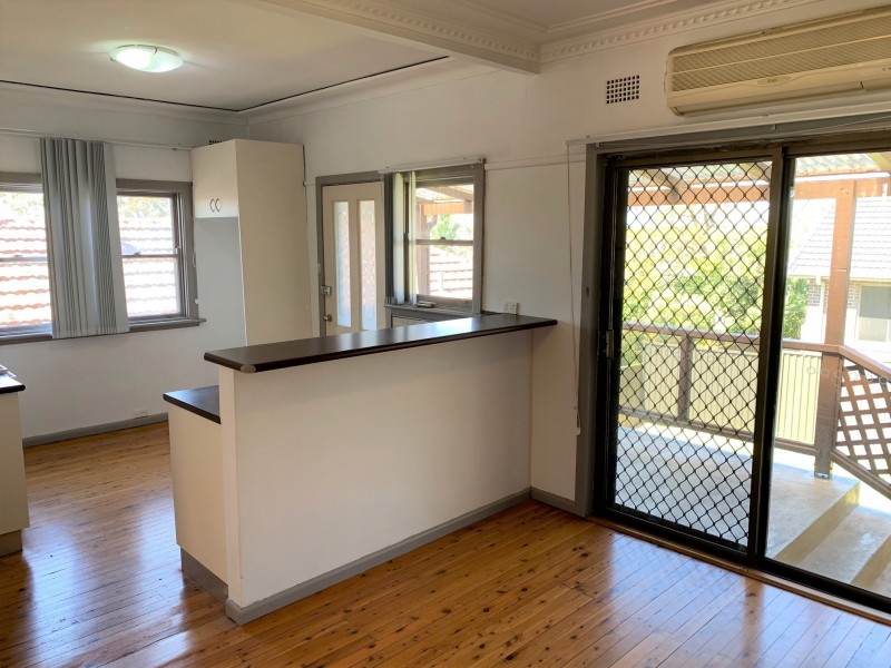 10 Taffs Avenue, Lugarno NSW 2210