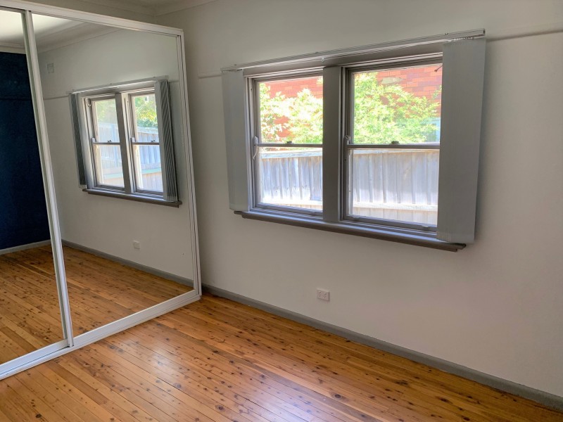 10 Taffs Avenue, Lugarno NSW 2210