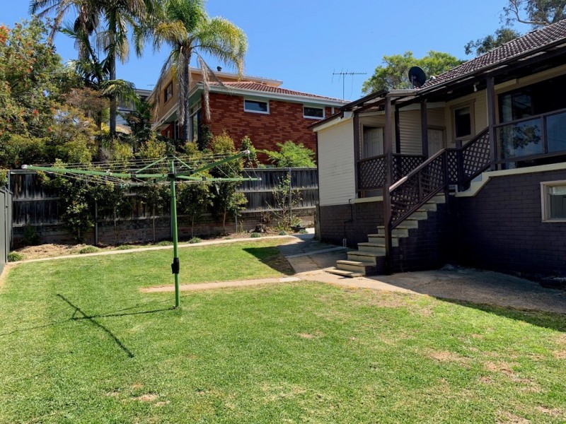 10 Taffs Avenue, Lugarno NSW 2210