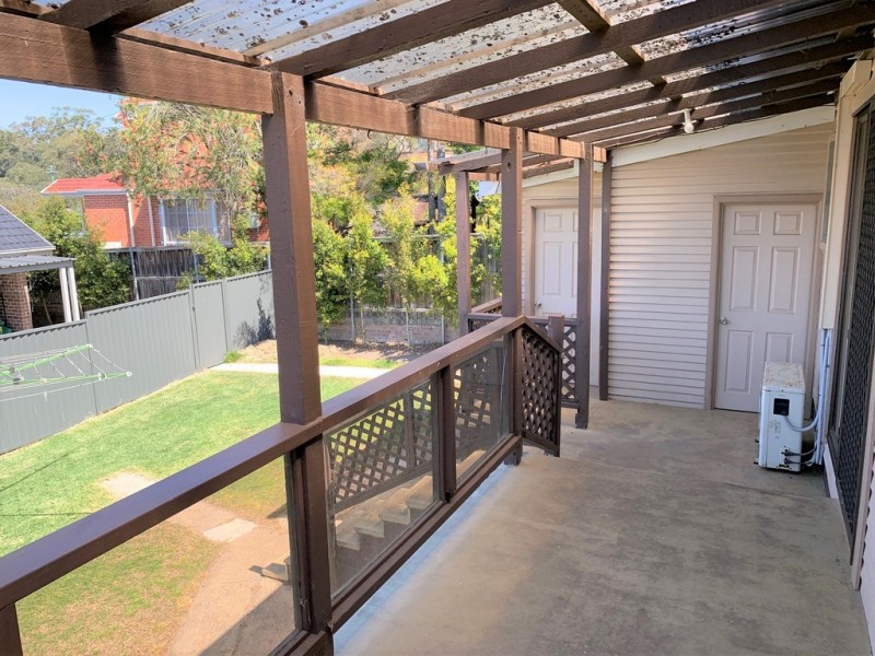 10 Taffs Avenue, Lugarno NSW 2210