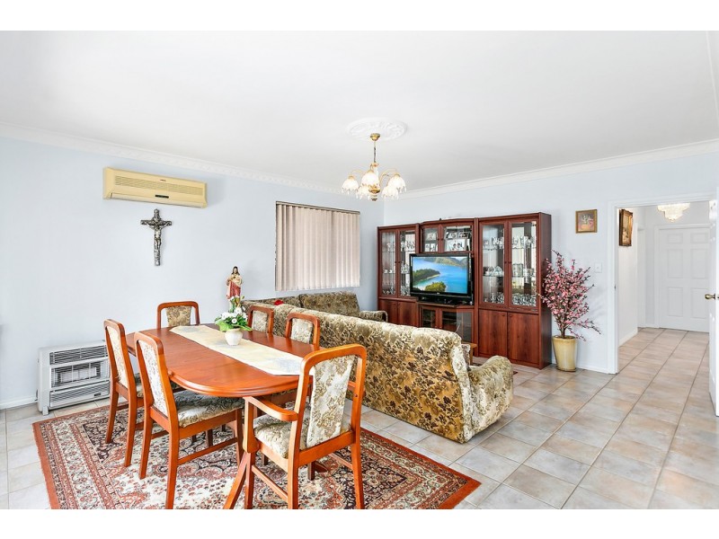 28 Taronga Street, Hurstville NSW 2220