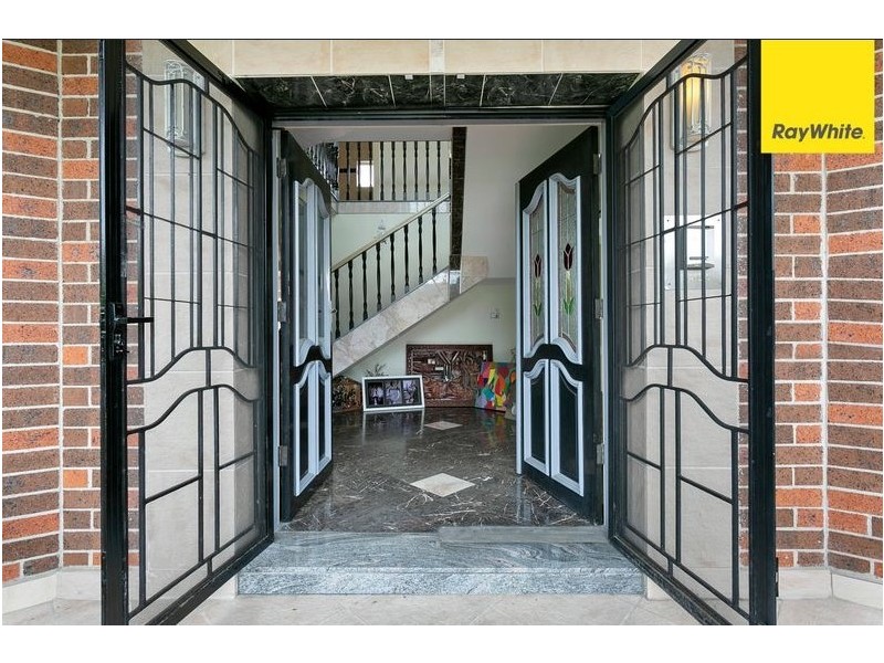 2a Bungalow Road, Roselands NSW 2196