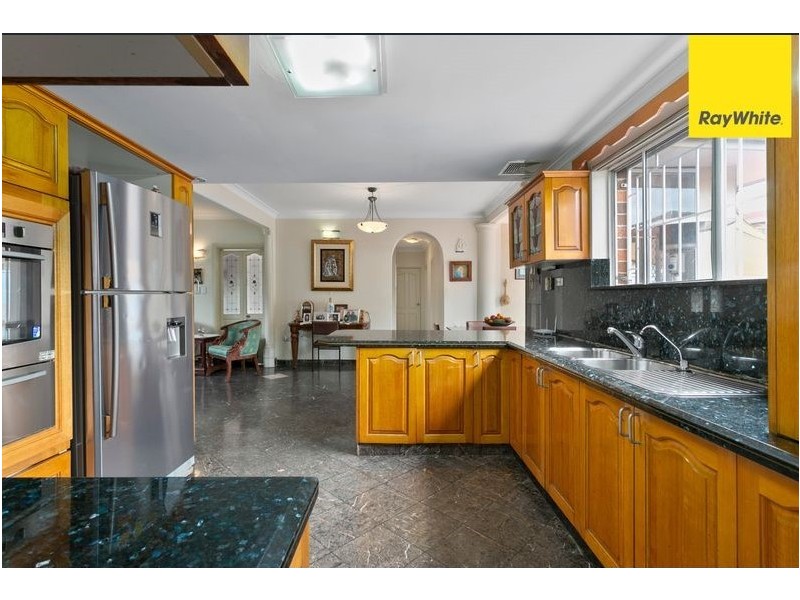 2a Bungalow Road, Roselands NSW 2196