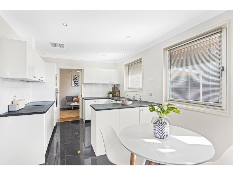 8 Oak Place, Banksia NSW 2216