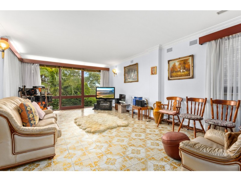 54 Elm Street, Lugarno NSW 2210