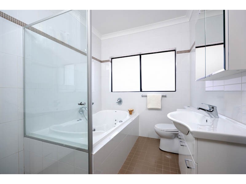 1 Poole Street, Kingsgrove NSW 2208