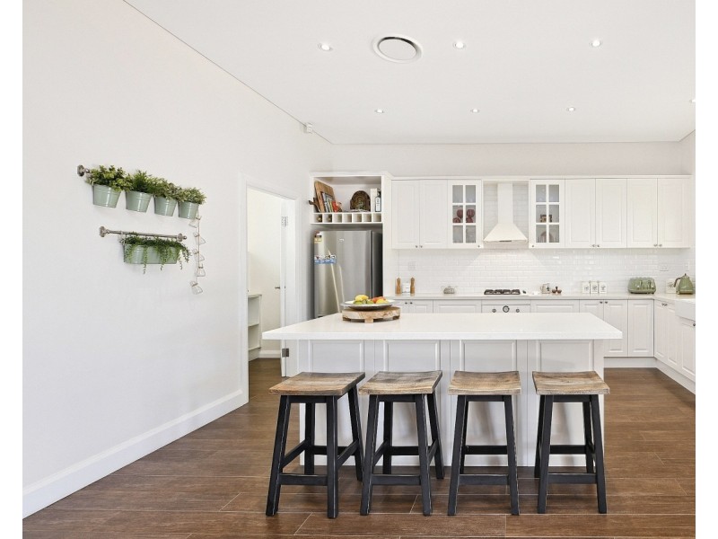 32 Lynwen Crescent, Banksia NSW 2216