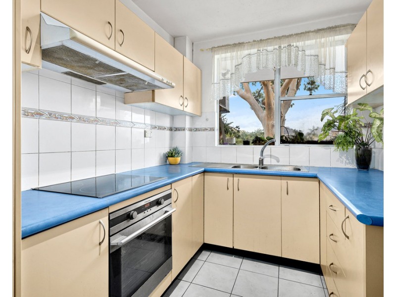 2/223 President Avenue, Monterey NSW 2217