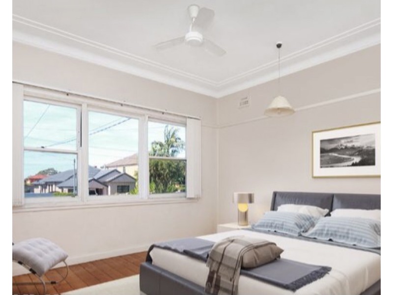 6 Rolestone Avenue, Kingsgrove NSW 2208