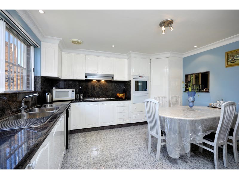 11a Carinya Road, Beverly Hills NSW 2209