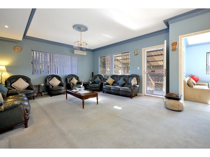 11a Carinya Road, Beverly Hills NSW 2209