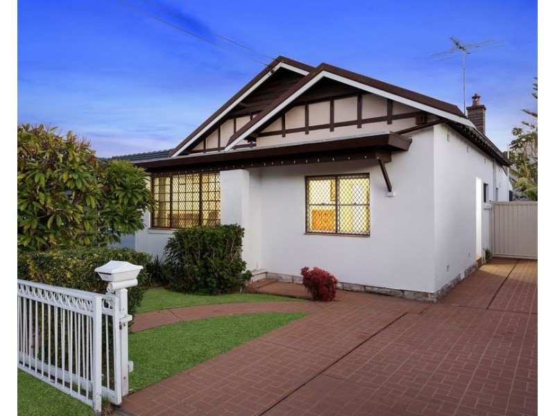 15 Shirley Street, Bexley NSW 2207