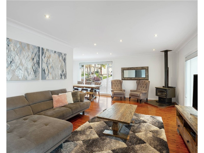 22 Curtis Avenue, Taren Point NSW 2229