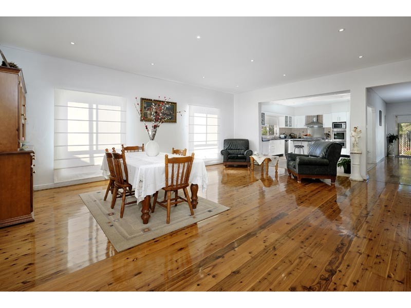 43 Bonds Road, Peakhurst NSW 2210