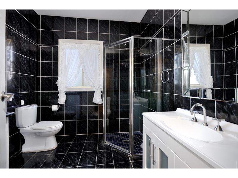 43 Bonds Road, Peakhurst NSW 2210