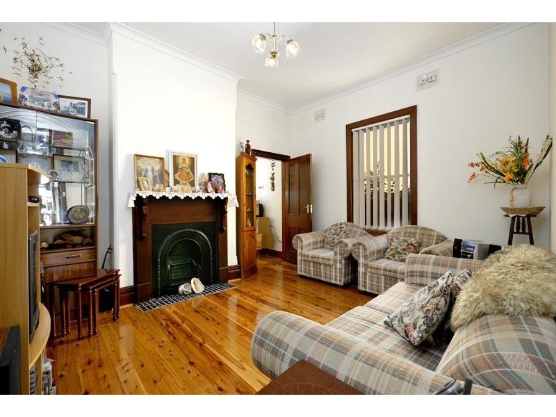 10 Fleet Street, Carlton NSW 2218